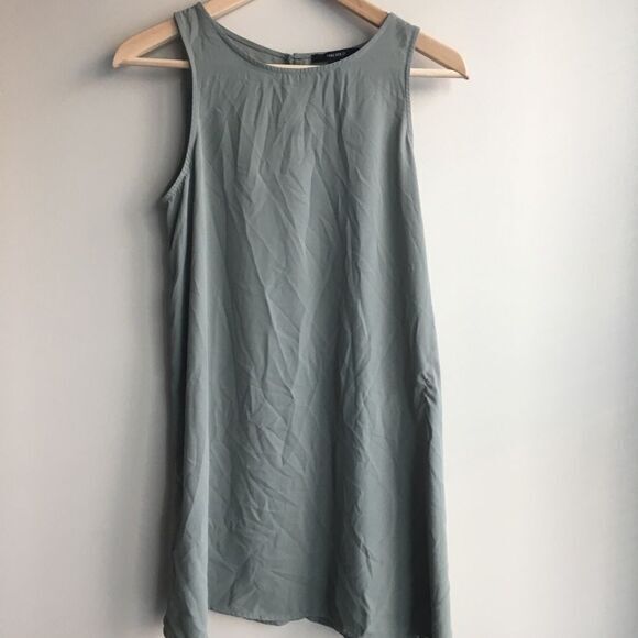 5/$15 Forever 21 tunic sleeveless top - Picture 1 of 4